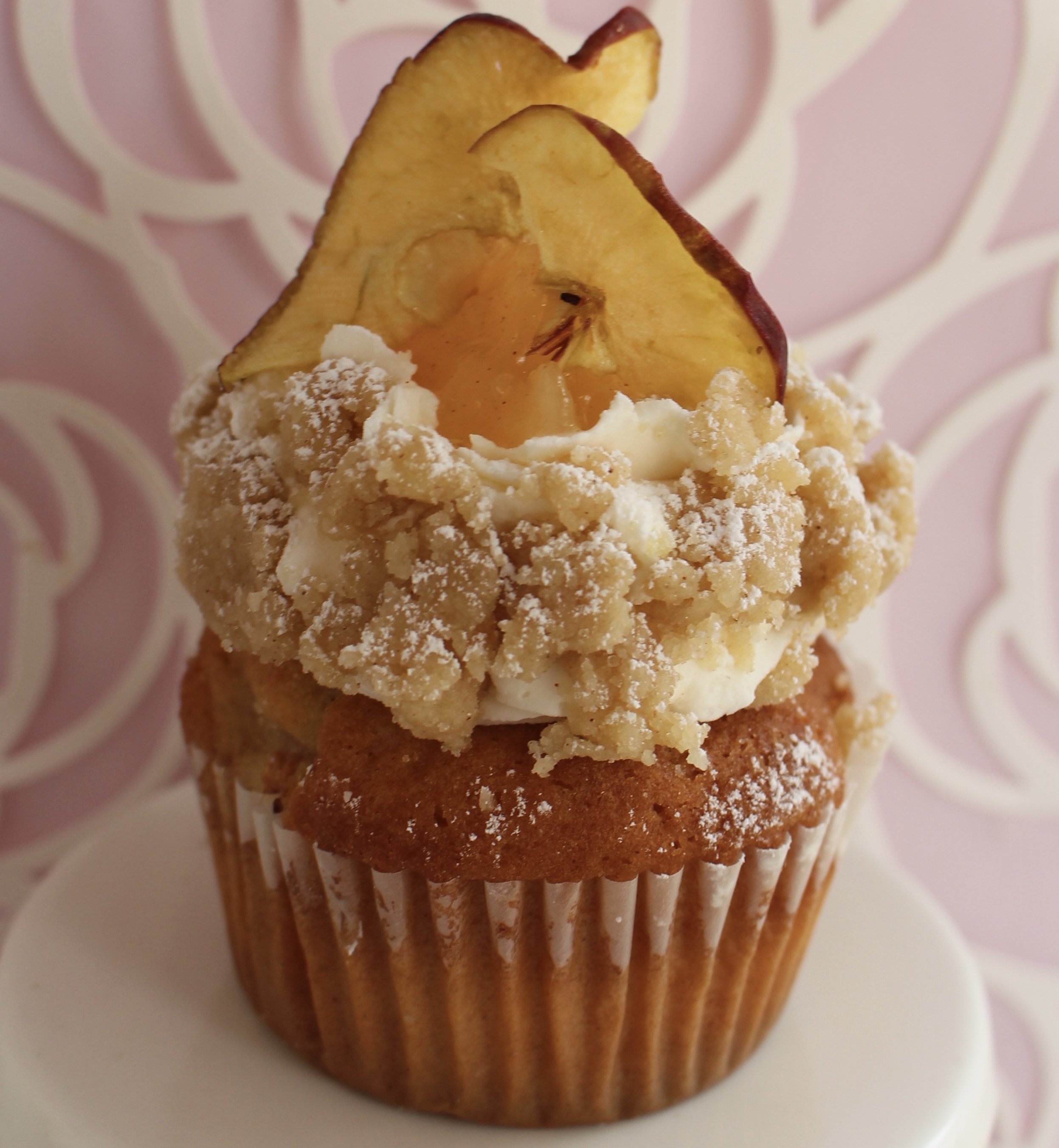 Apple cake with apple pie filling, vanilla buttercream and cinnamon streusel topping!